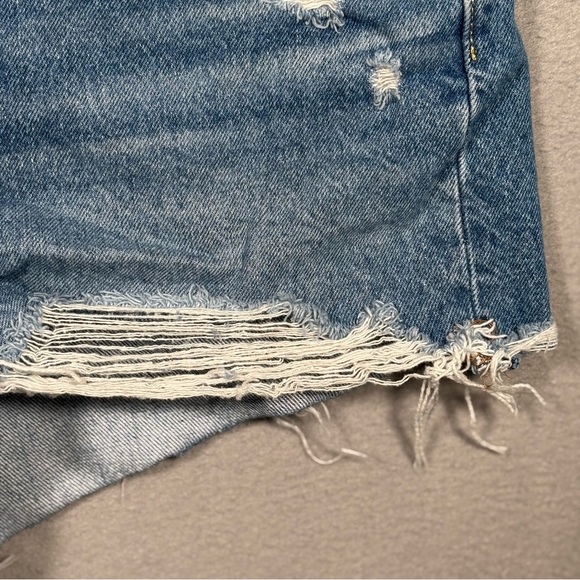 Levi's 501 Button Fly Cut Off Denim Jean Shorts Women’s Size 31 Blue Distressed - Picture 6 of 14